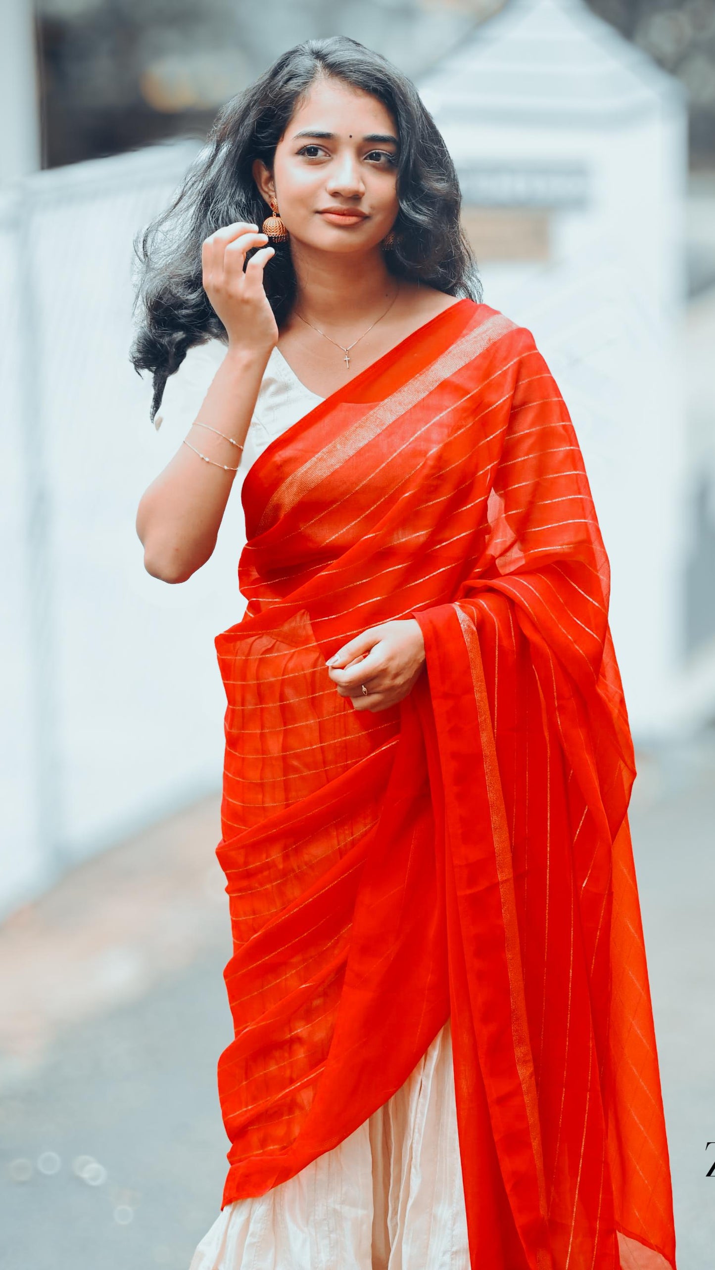 Halfsaree - Off white and Red